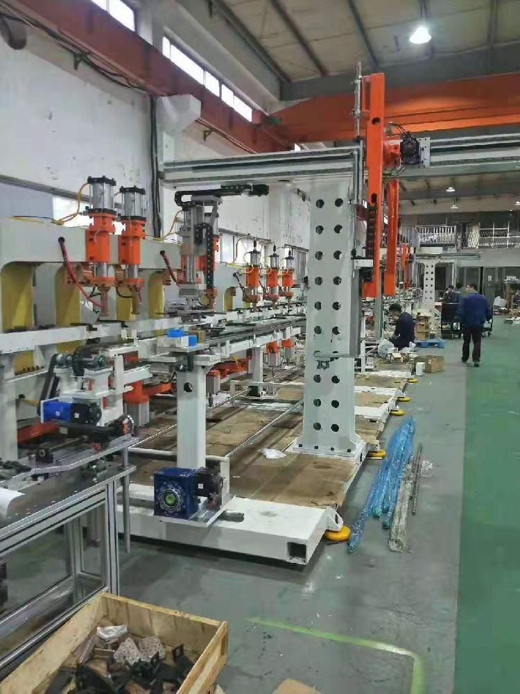 上海大衆汽車補訂闆流水線(xiàn)點焊機